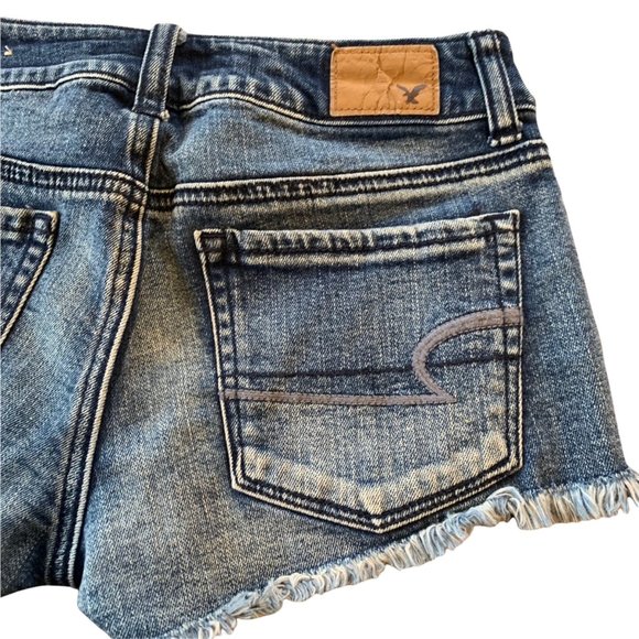 American Eagle Stretch Shortie Boho Floral Embroidered Denim Shorts - Picture 5 of 6